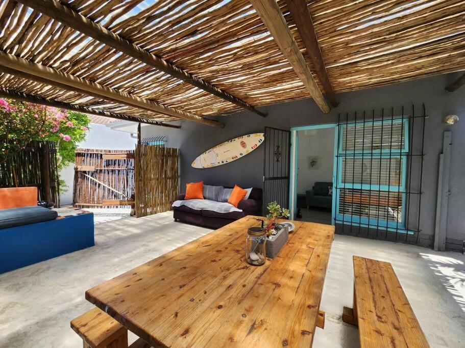 Spacious Near Bloubergstrand Appartement Le Cap
