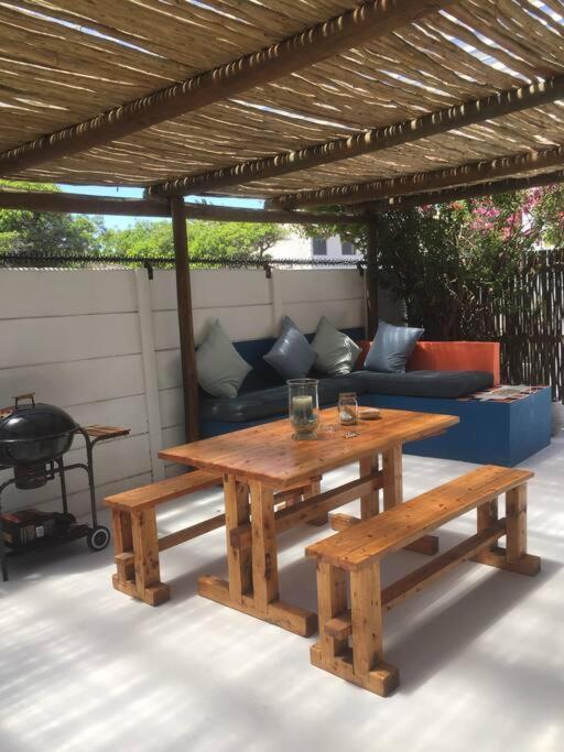 Spacious Near Bloubergstrand Appartement *