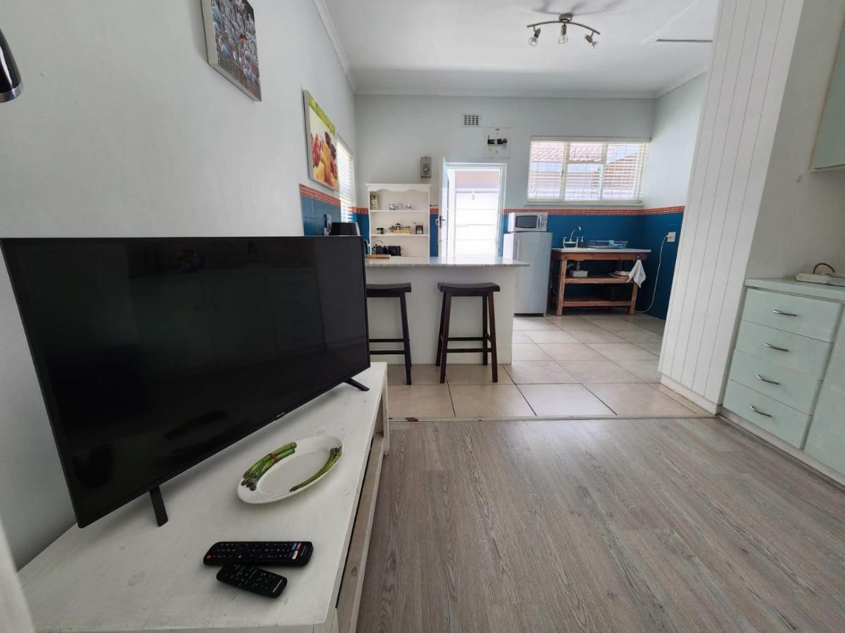Spacious Near Bloubergstrand Appartement *